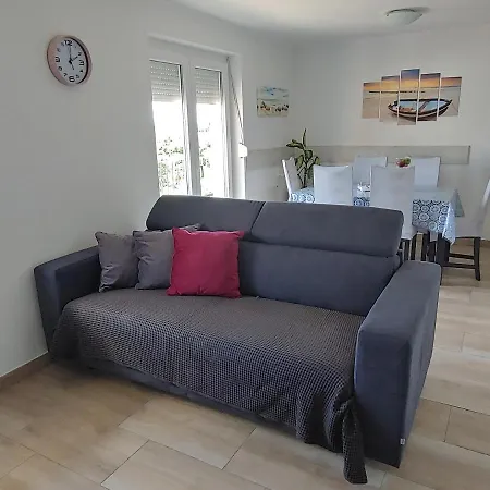 Διαμέρισμα Apartmaji Hrvatin V Kortah